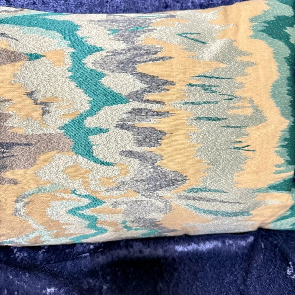 Seismic Pattern Sofa/Chair Lumbar Woven Pillow‎ in Peach, Teal, Silver, Cream